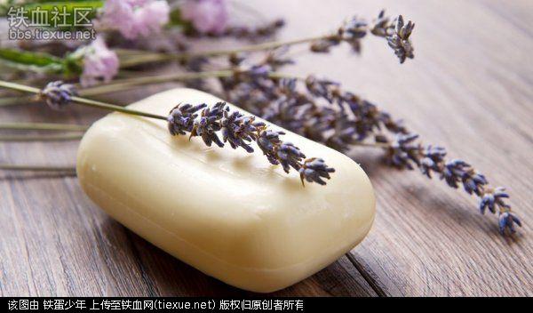 二战时纳粹用犹太人尸体做肥皂是因为工业供给跟不上了吗