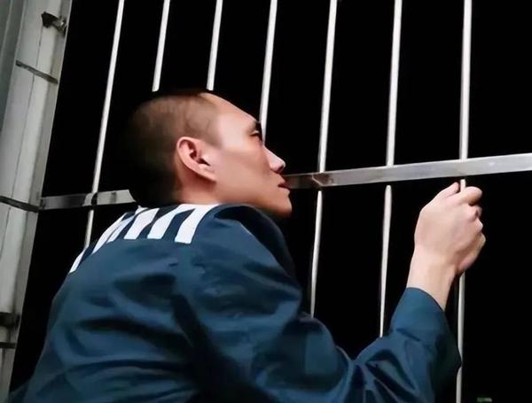 广东男子因“吃饺子不蘸酱油”，被抓进监狱2年，出狱后获赔24万 - 知乎