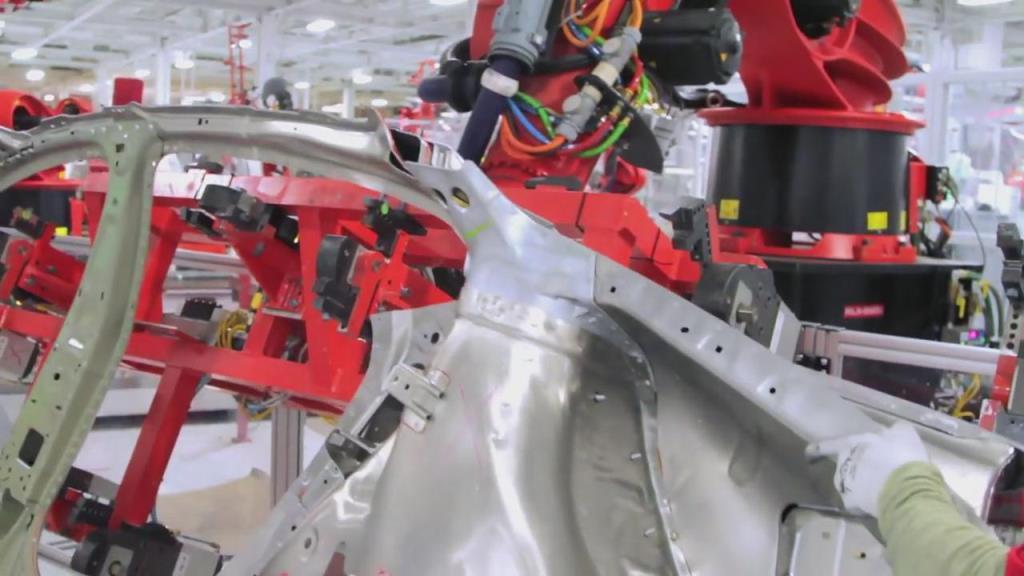 浅谈tesla铝制白车身焊接工艺