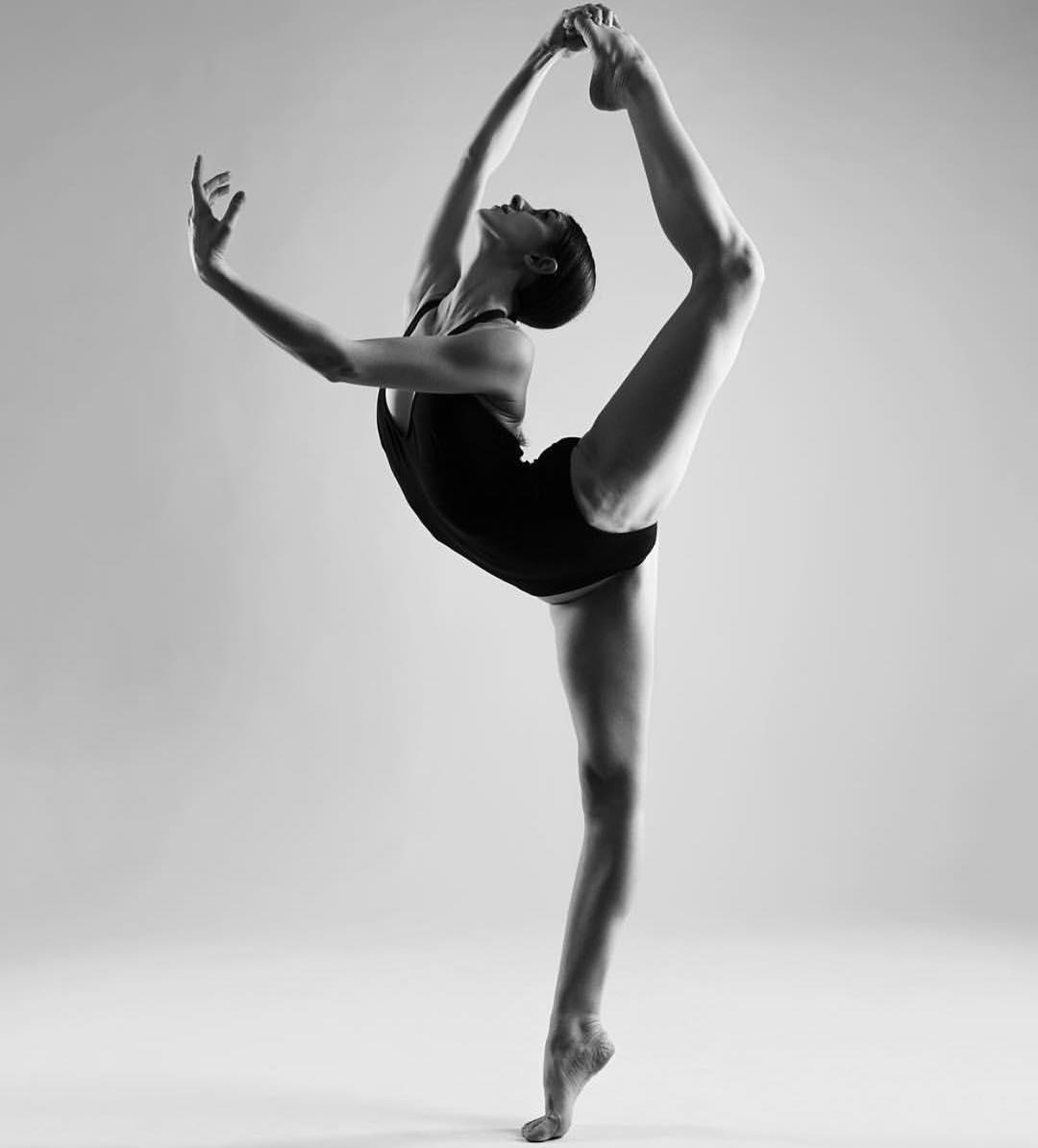 《吉赛尔》-皇家丹麦芭蕾舞团2016芭蕾舞剧 《Giselle》 - Royal Danish Ballet 2016_哔哩哔哩 (゜-゜)つ ...