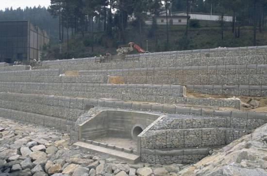 格宾网基础护坡不生锈透水性好