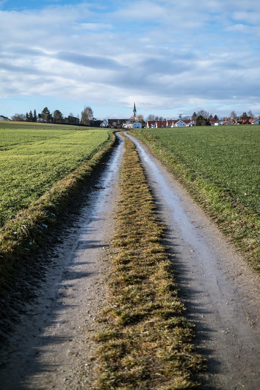 2. 周边配套详述