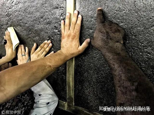 麦加的天房克尔白里面是什么