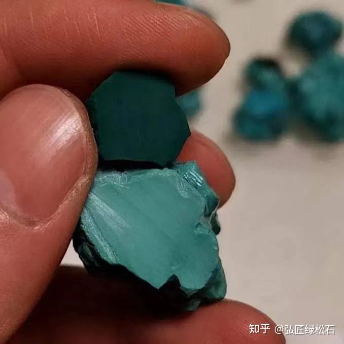 10年经验告诉你：绿松石为什么可以盘变色？怎么盘玩才能更好看？ - 知乎