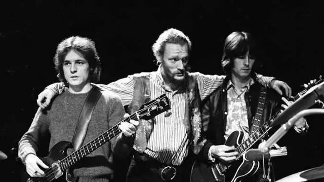 ericclapton他将苦痛的泪水流成了吉他之神的辉煌