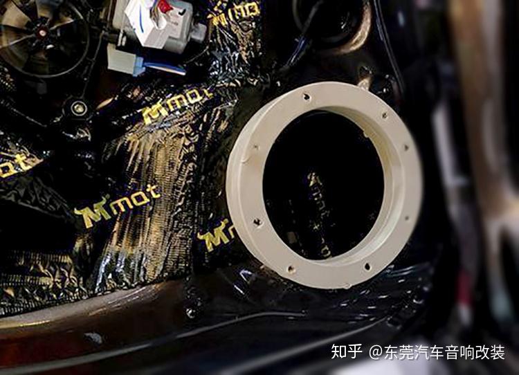 奥迪a4l原车音响音质很嘈杂怎么办汽车音响改装靠谱吗会不会损坏车