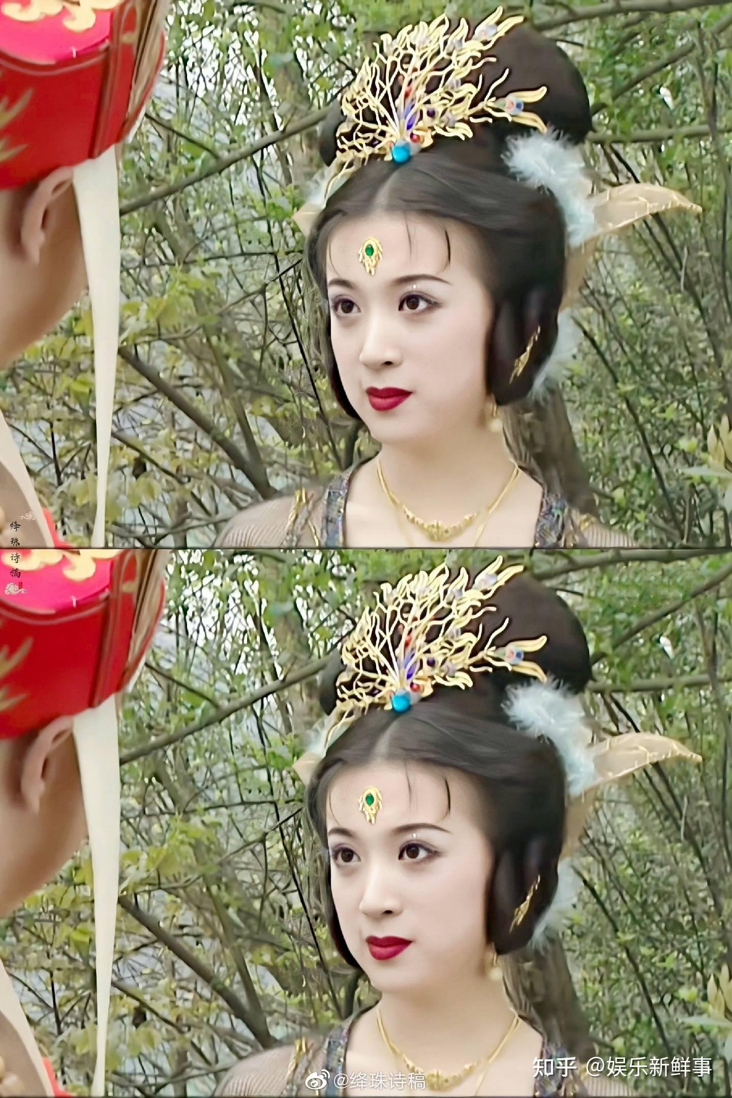 金巧巧庆祝儿子4岁生日小太阳举手比四萌萌哒