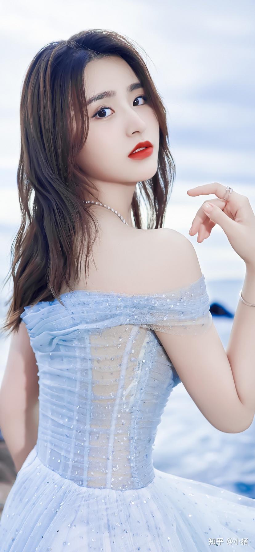 女生好看锁屏壁纸超级好看的锁屏壁纸哦好看的气质美女锁屏壁纸美女