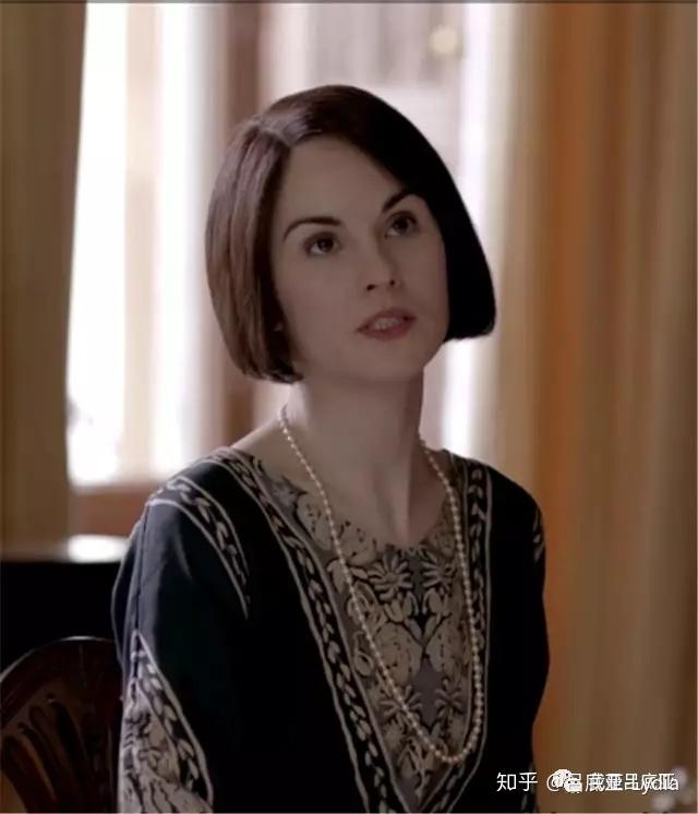为什么《唐顿庄园》里的lady mary越看越好看?