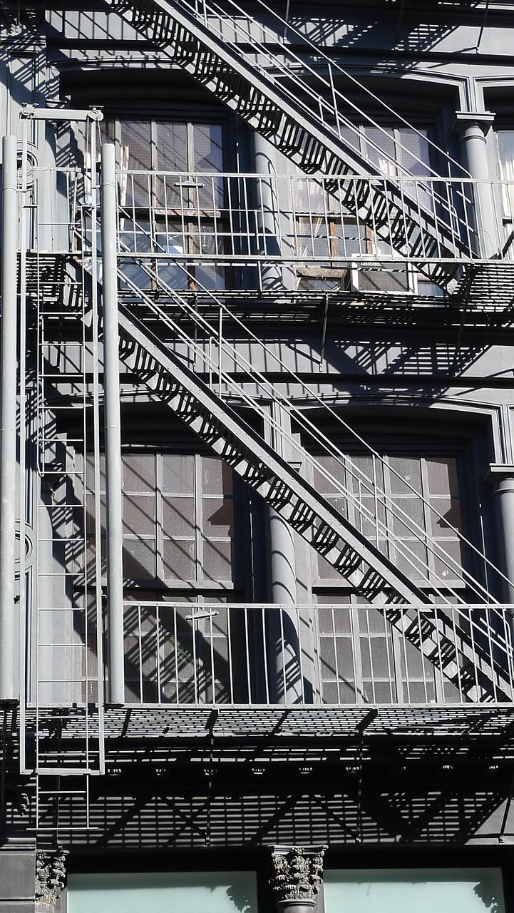 铁艺楼梯时尚独特