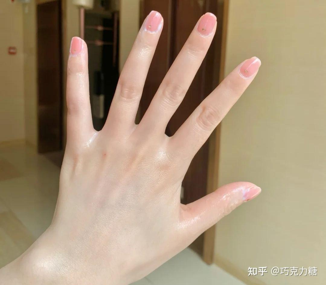 女生的手怎样变好看