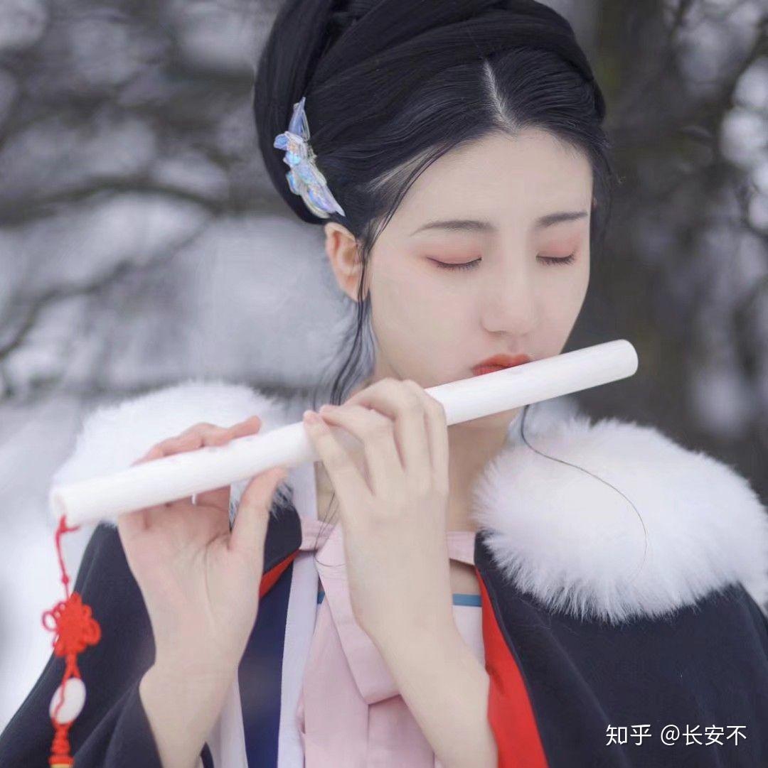 有什么好看的古风真人吹笛子头像