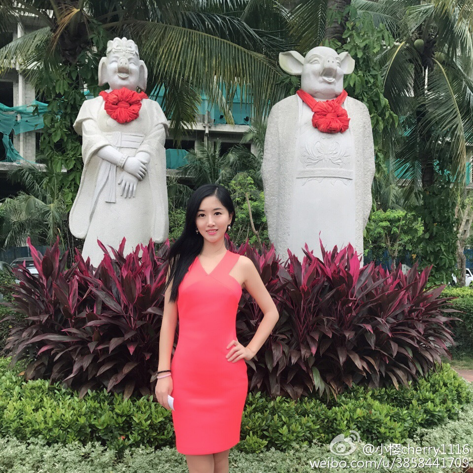 如何看待翟欣欣的长相和打扮? - 知乎