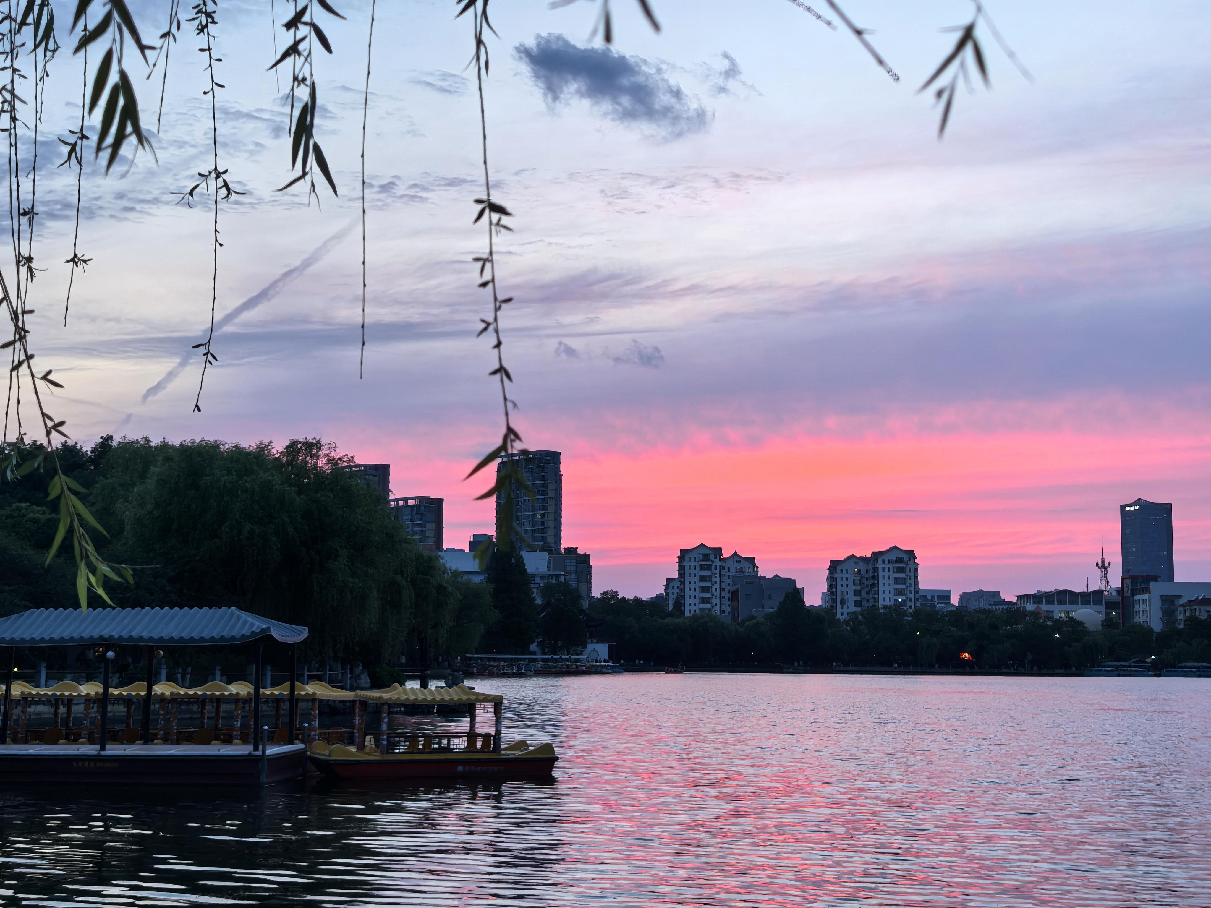 夕阳和楼摄影构图教程的简单介绍