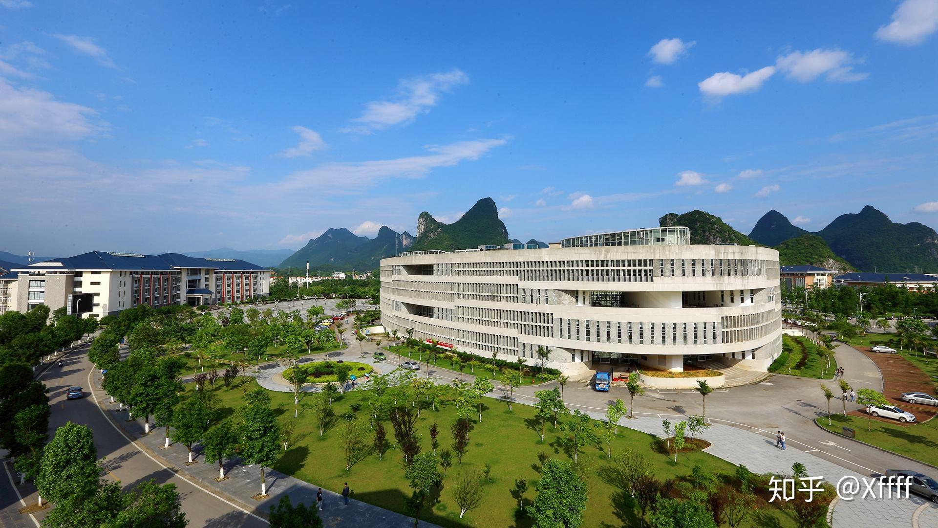 桂林电子科技大学的图书馆或教室环境如何?是否适合上自习?