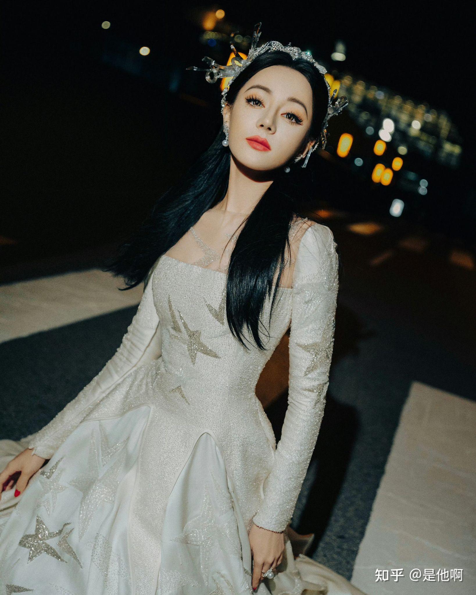 迪丽热巴对待演艺事业的态度如何?