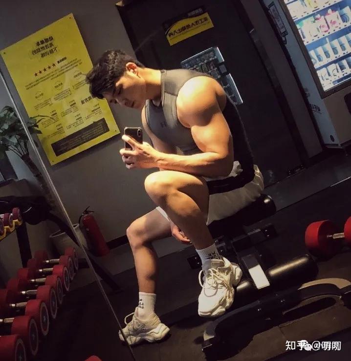 专访成都体院易子轩第一次拍写真是怎样的体验