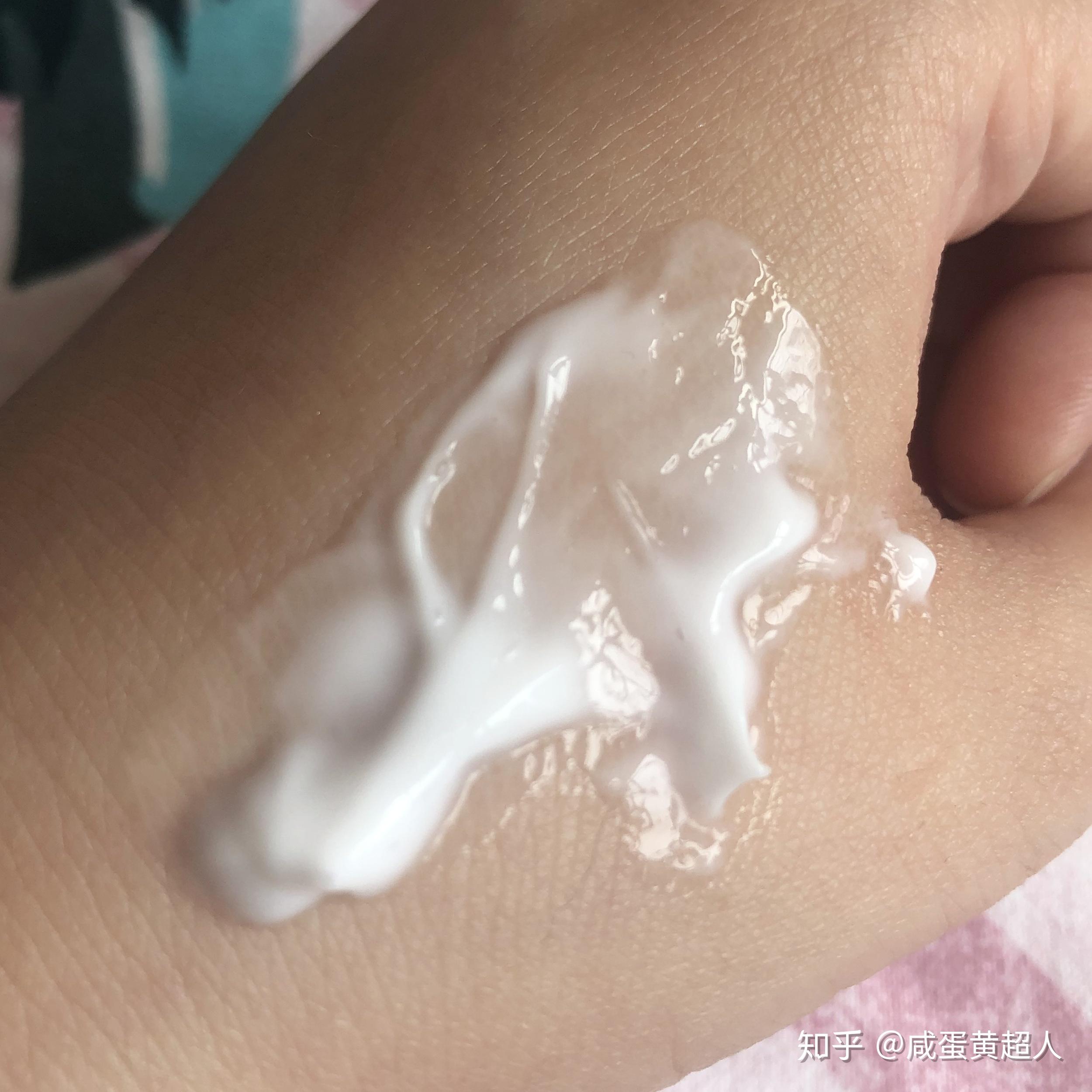 天天涂身体乳灰搓不下来了(为什么身上天天搓还是很多灰)