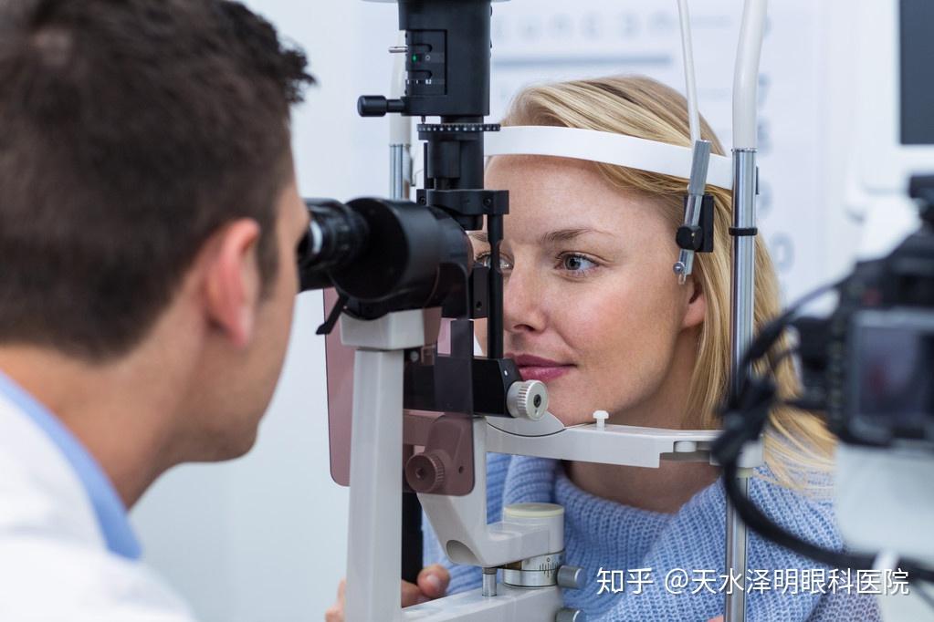 泽明科普近视眼为何要做到裂隙灯显微镜检查