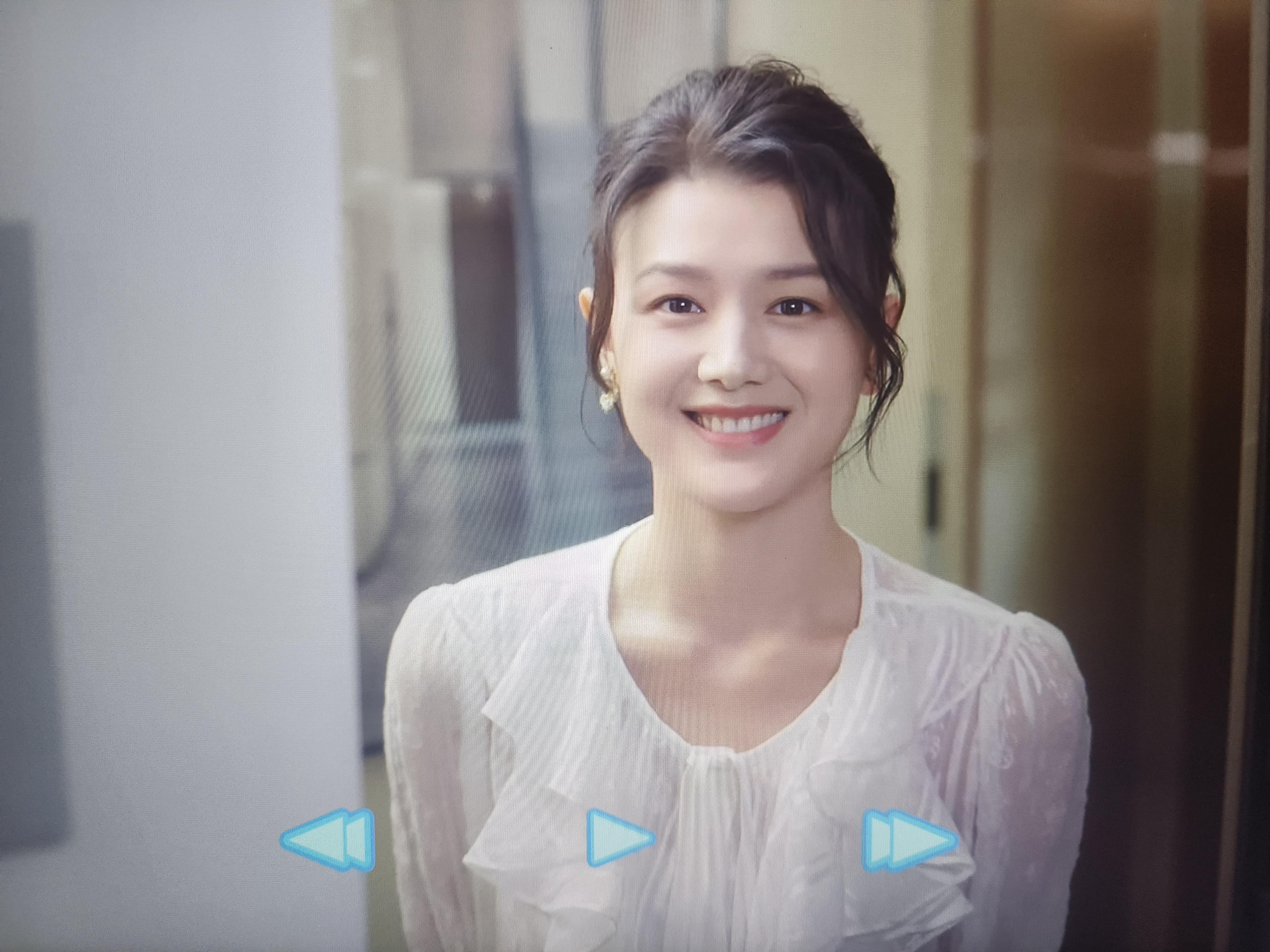 steam游戏完蛋我被美女包围了已上线如何评价该游戏