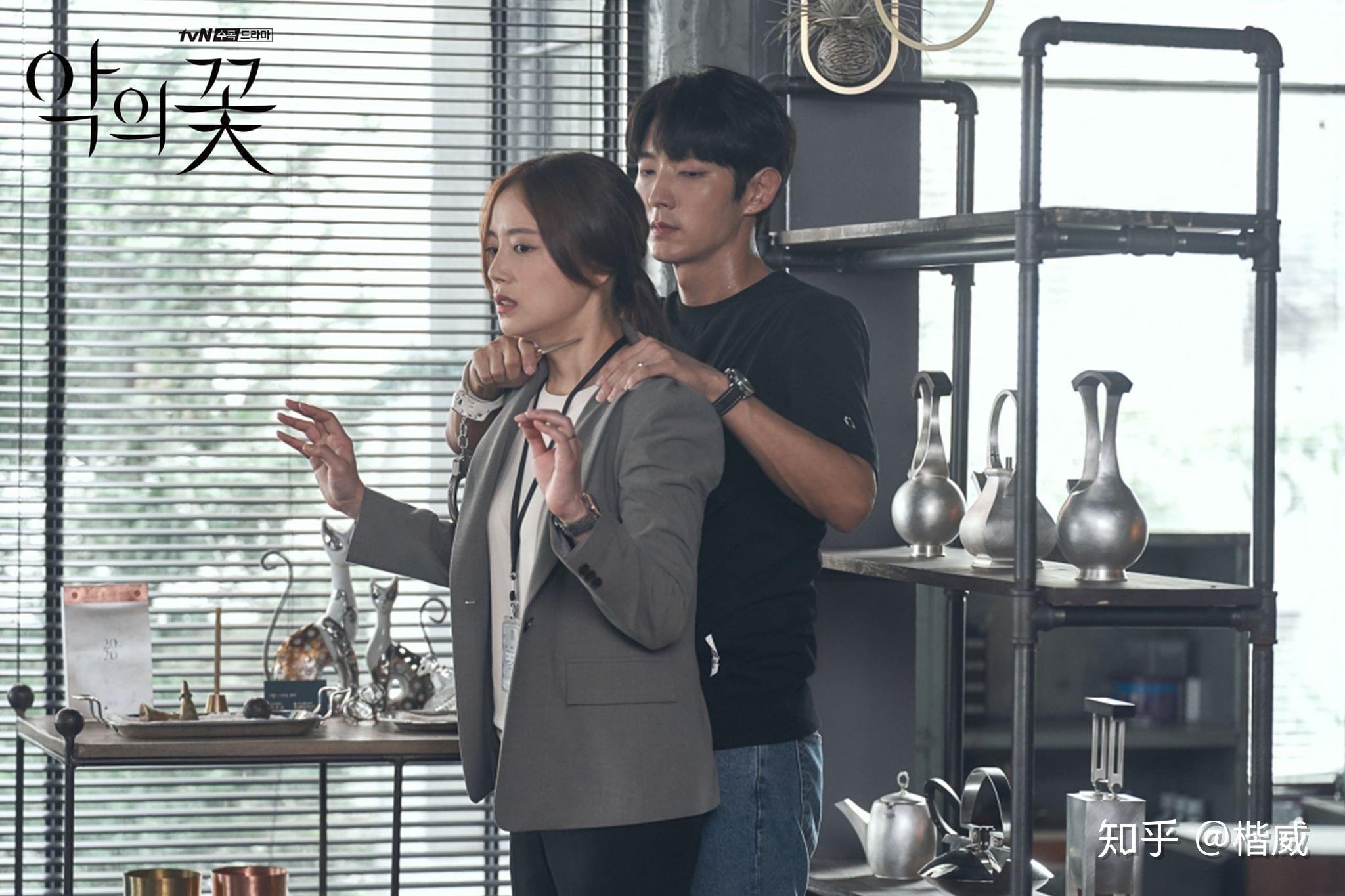 有哪些好看的韩剧2020 v2-28e1f2bf5c10297f343991865ee516d4_r.jpg