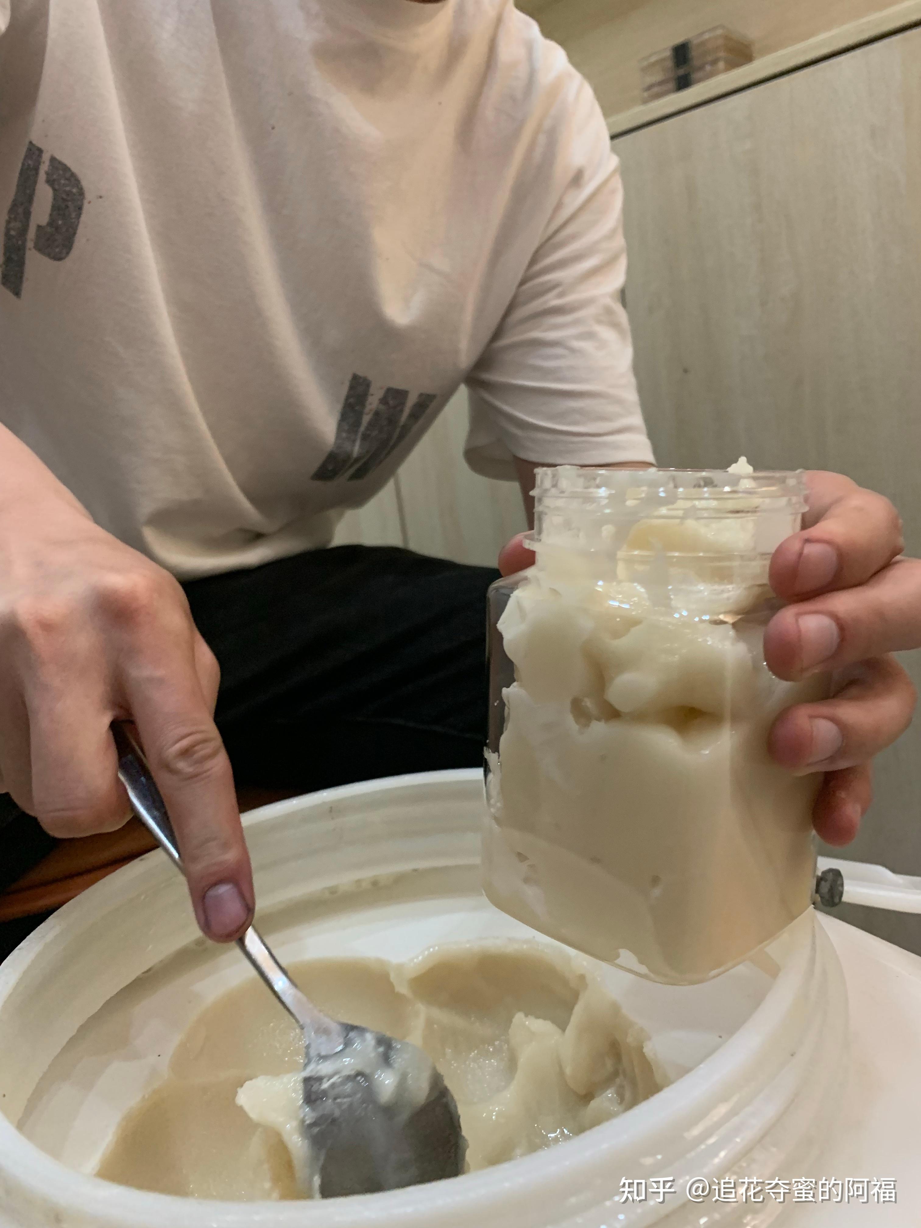 俄罗斯蜂蜜知乎(俄罗斯蜂蜜椴树蜜多少钱一斤)