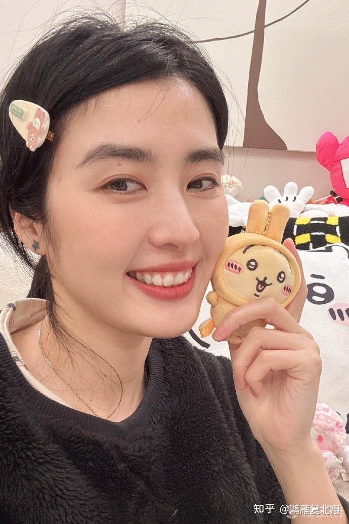 赵丽娜直播痛哭怒斥「我拿过亚洲杯冠军,退役接个代言怎么了!