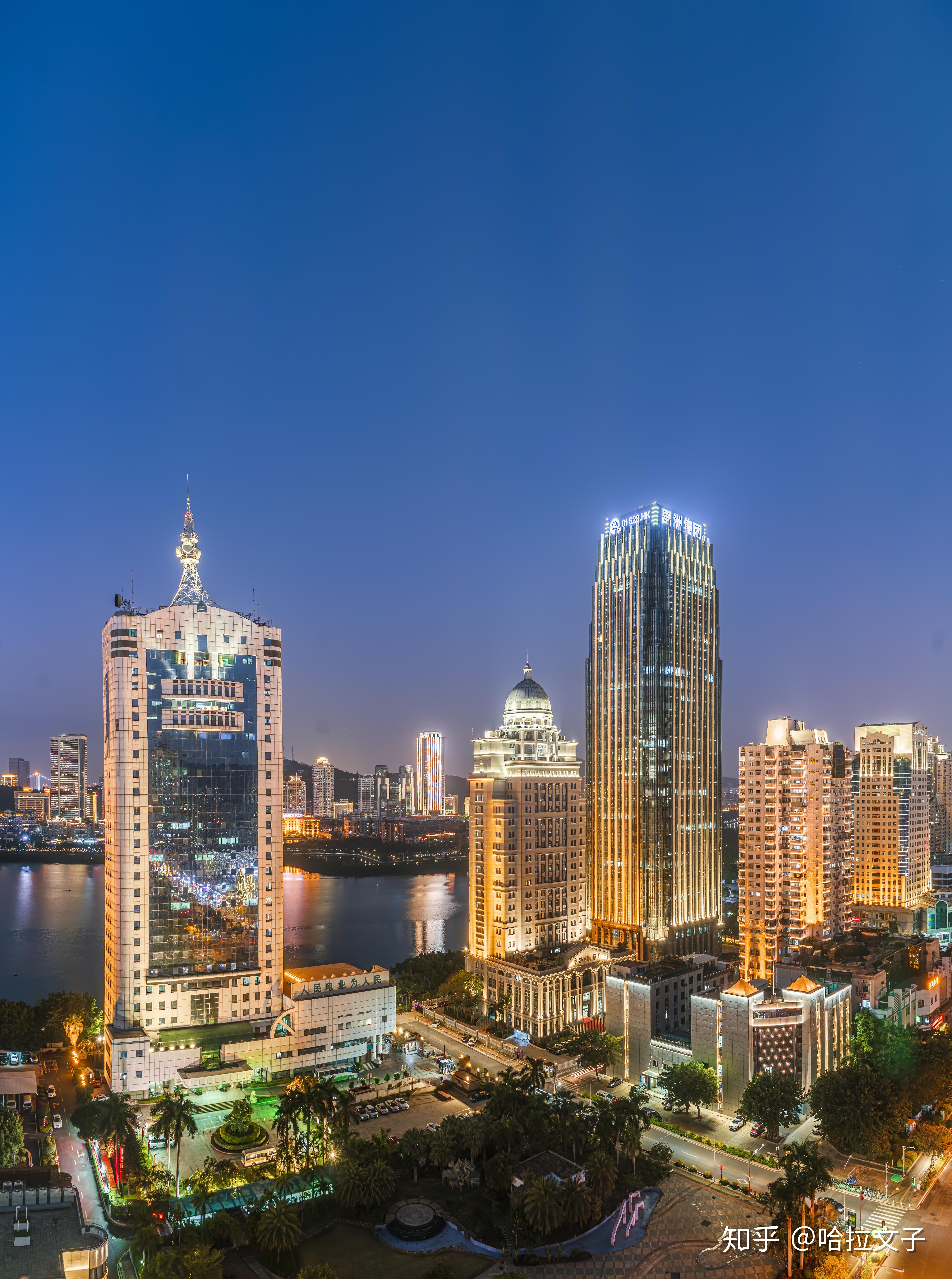 城市风光摄影--我们被保安逮了个正着,哦吼.