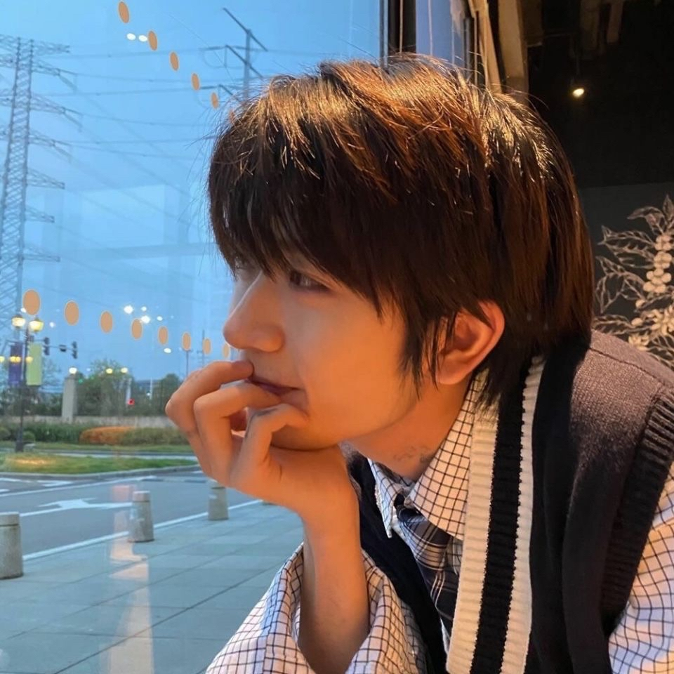 有没有什么很高清无水印的男生头像