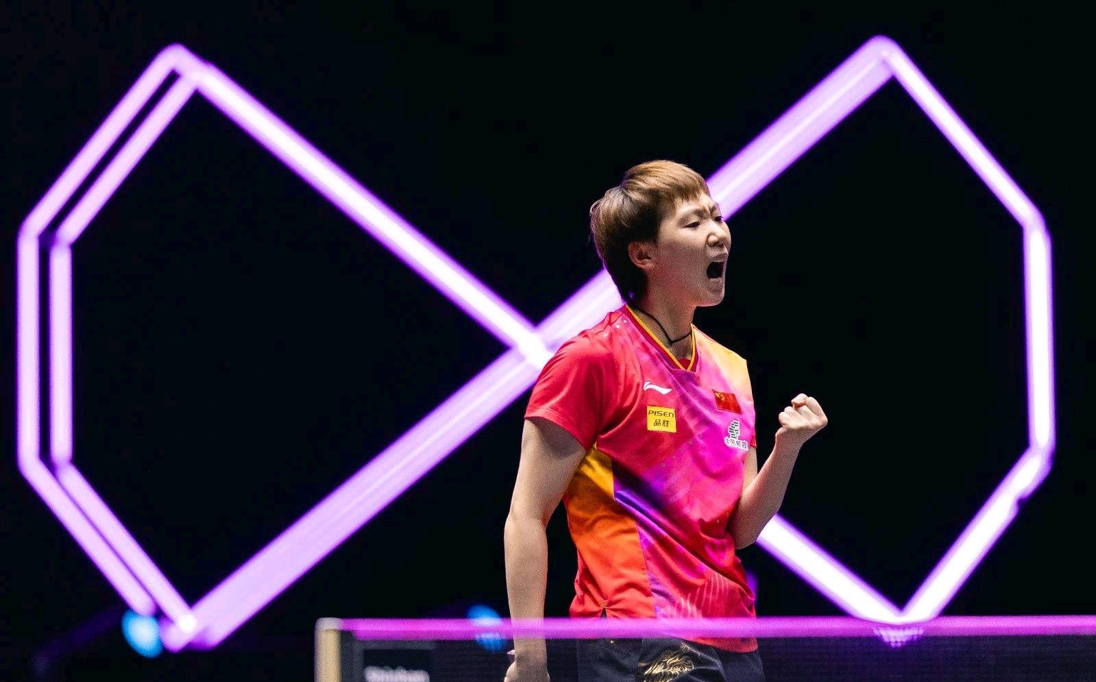 王曼昱对决孙颖莎击败陈梦进决赛进攻手段丰富