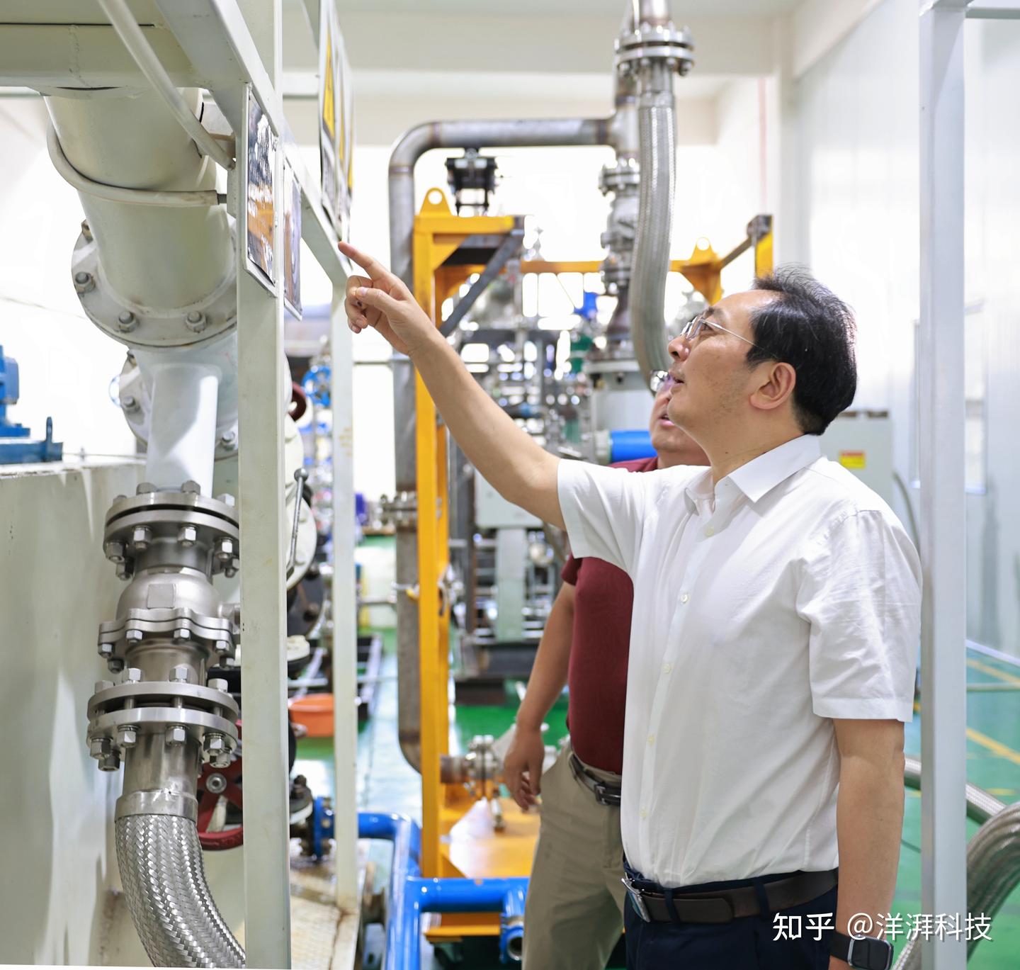 洋湃资讯 | 成都市经信局领导专项调研我司,光量子技术成果获政府高度关注 - 知乎
