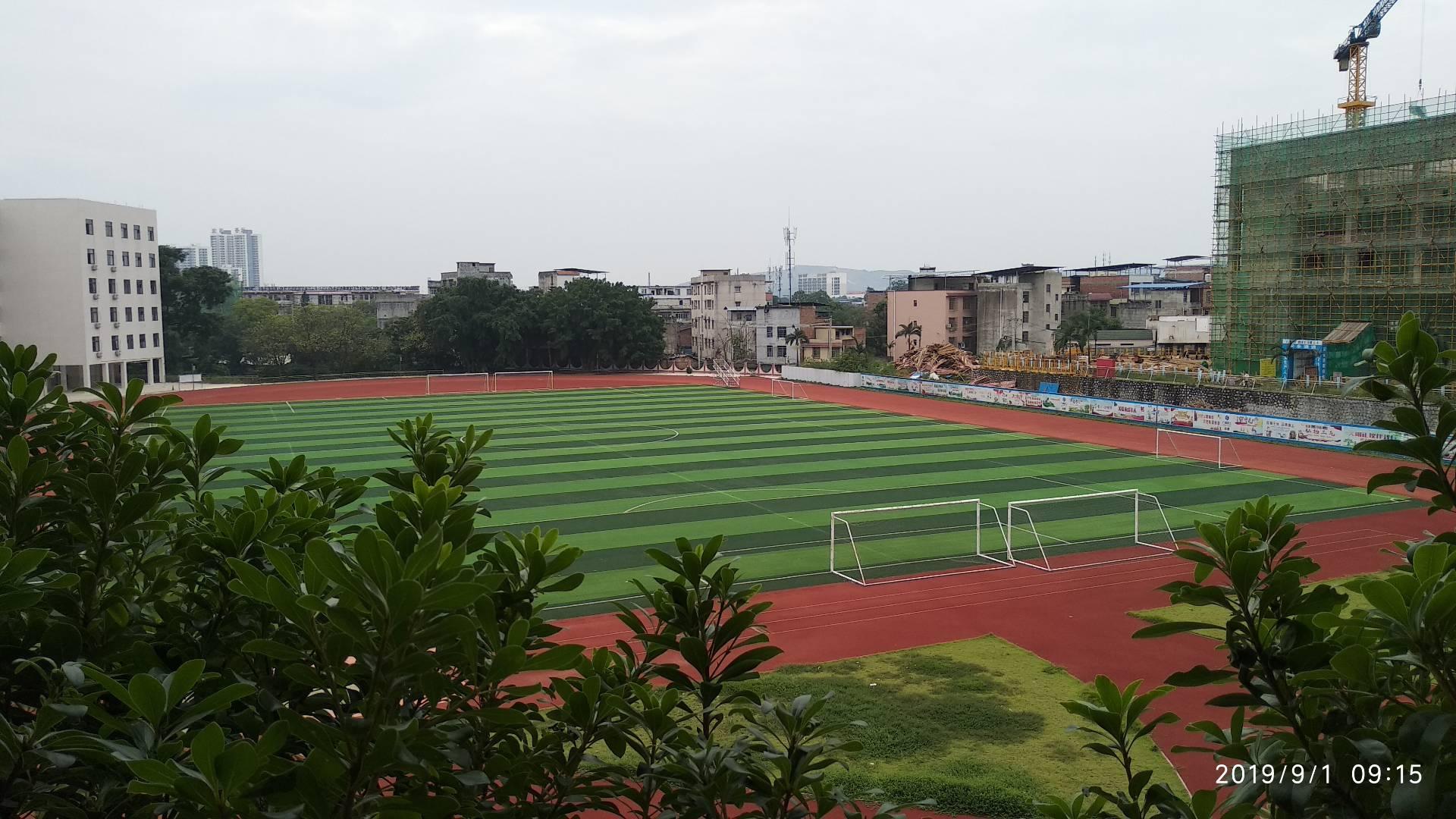 记录我的柳州市钢一中学三年生涯