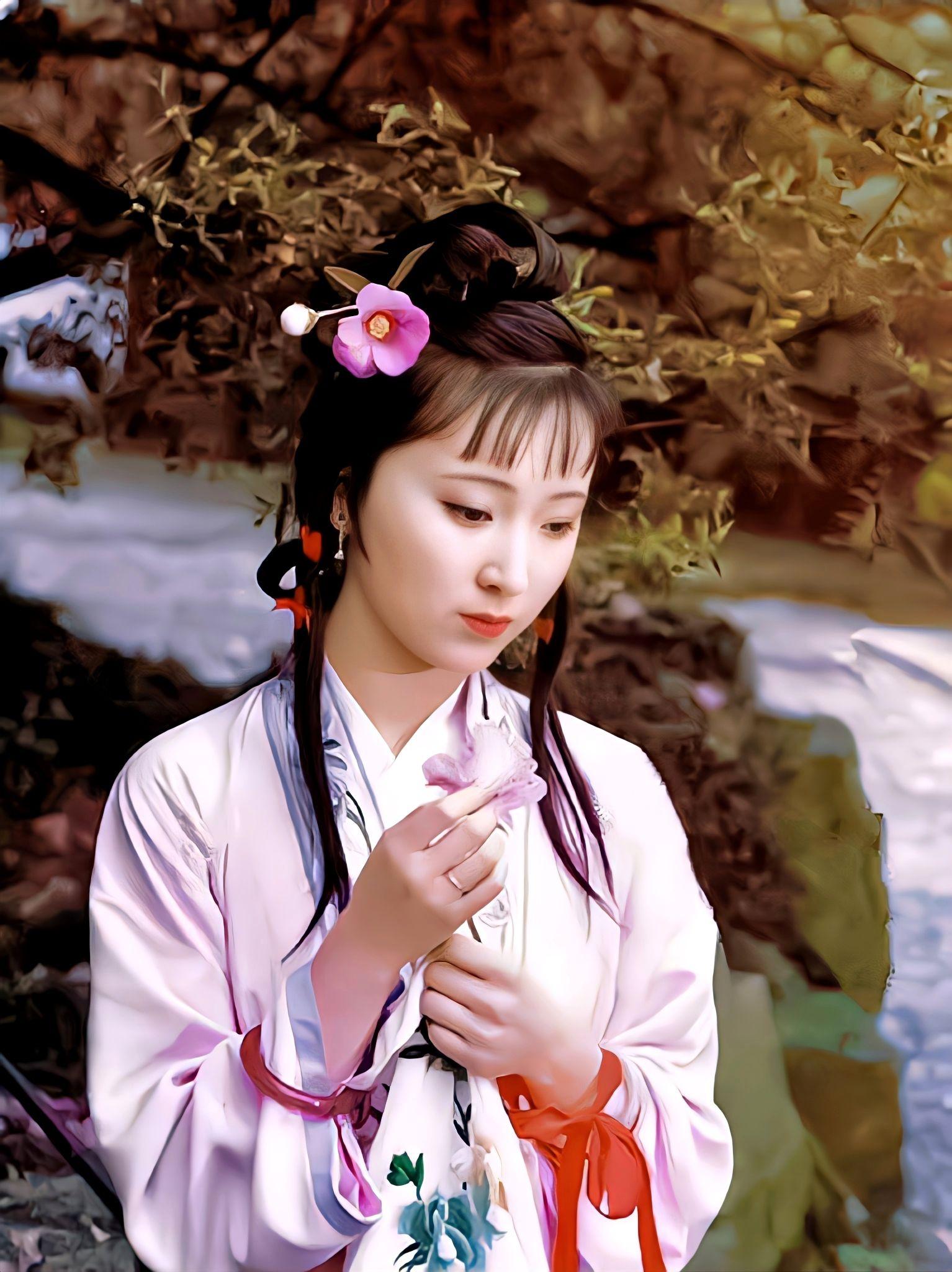 有没有87版林黛玉的高清壁纸可以分享