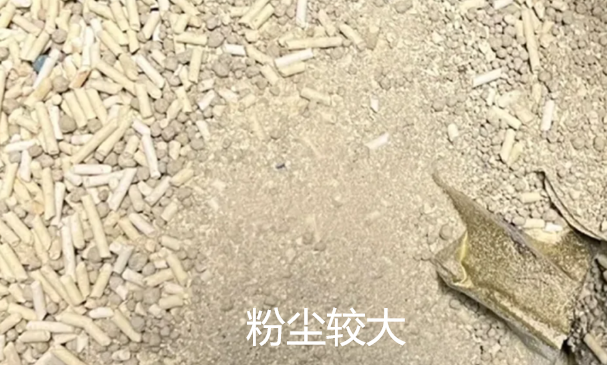 猫砂多久换一次能给猫咪创造更好的如厕空间?铲屎官必备宠物用品指南!