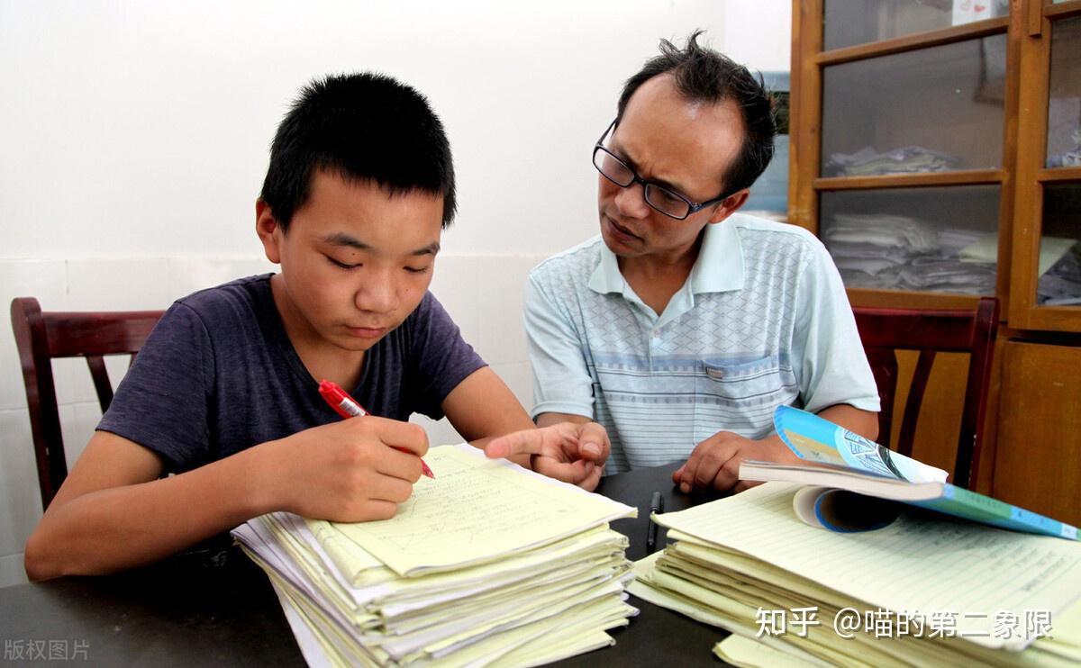 作业辅导之痛痛苦的是家长伤害的是孩子