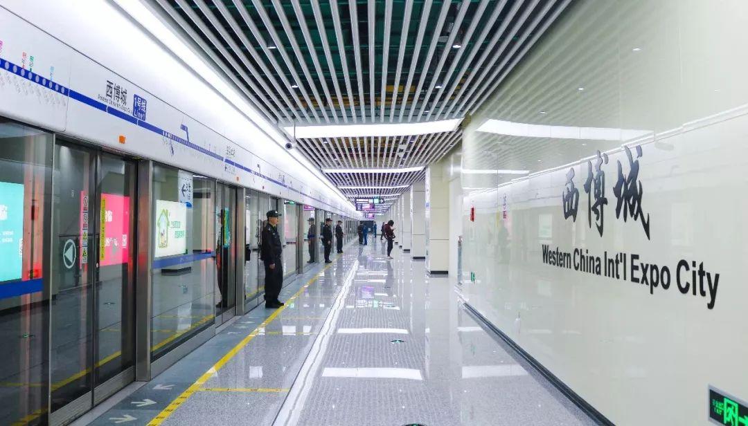 自驾 ]▽请直接导航至"中国西部国际博览城"西  博  城持续打造消费新