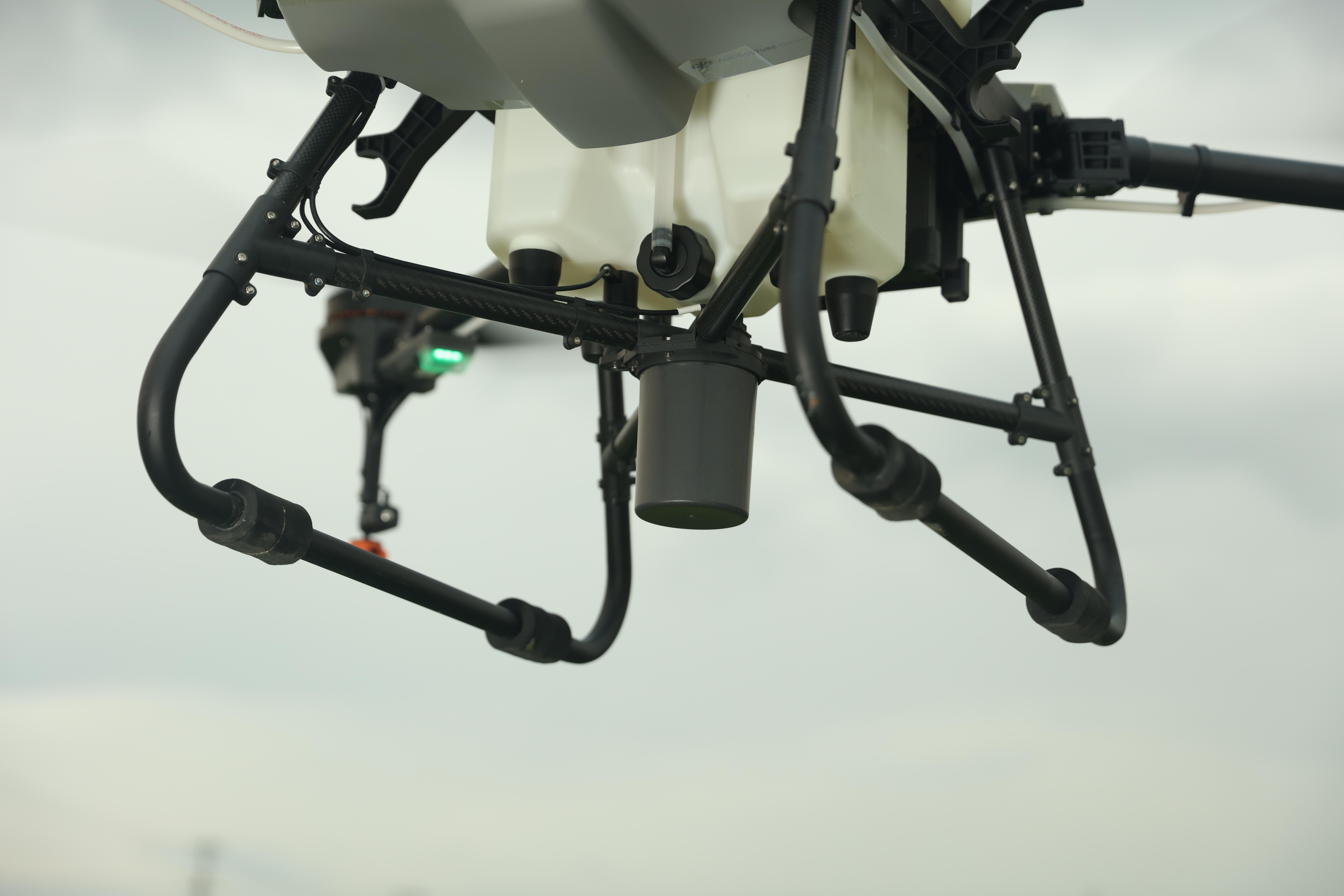 如何评价大疆植保无人机t30,t10的发布,对当今农业发展有什么影响?