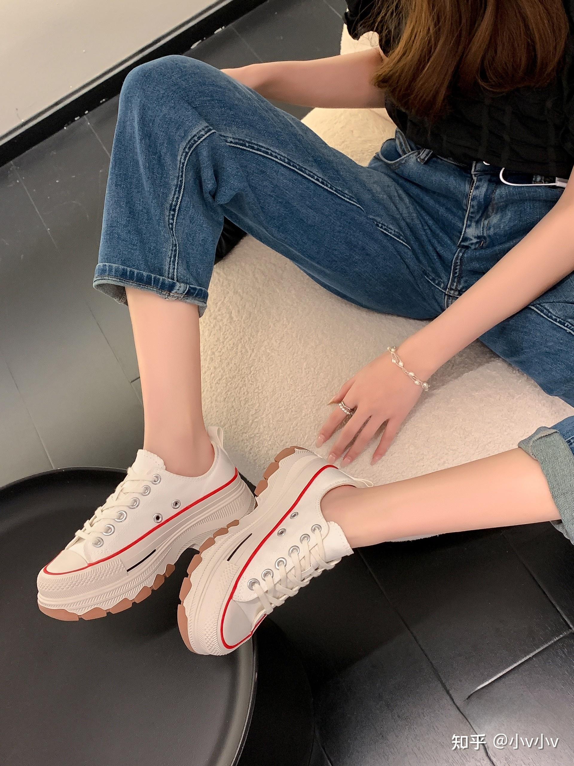 姐妹们你们穿帆布鞋穿袜子吗? - 知乎
