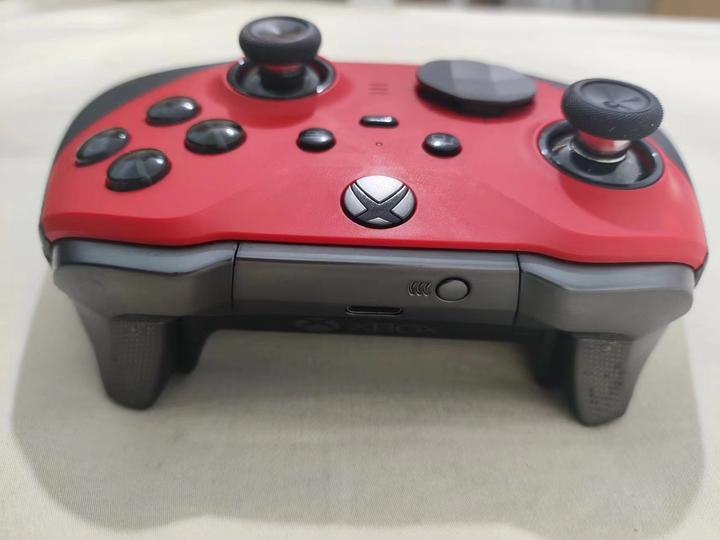 自改青春版死侍配色xbox手柄 - 知乎