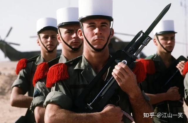 据《亚洲时报》报道,法国第三步兵团的 100 名外籍军团士兵已进入