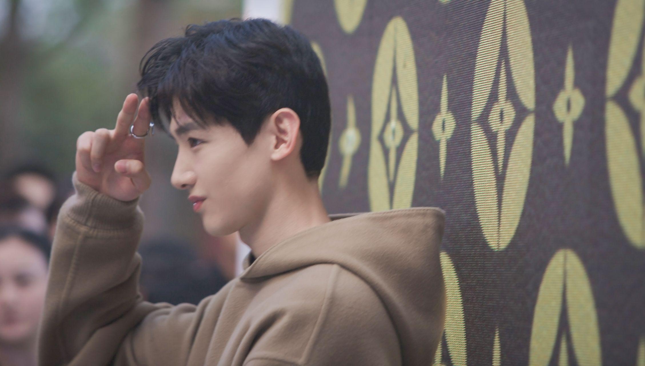 有没有男明星电脑壁纸值得推荐