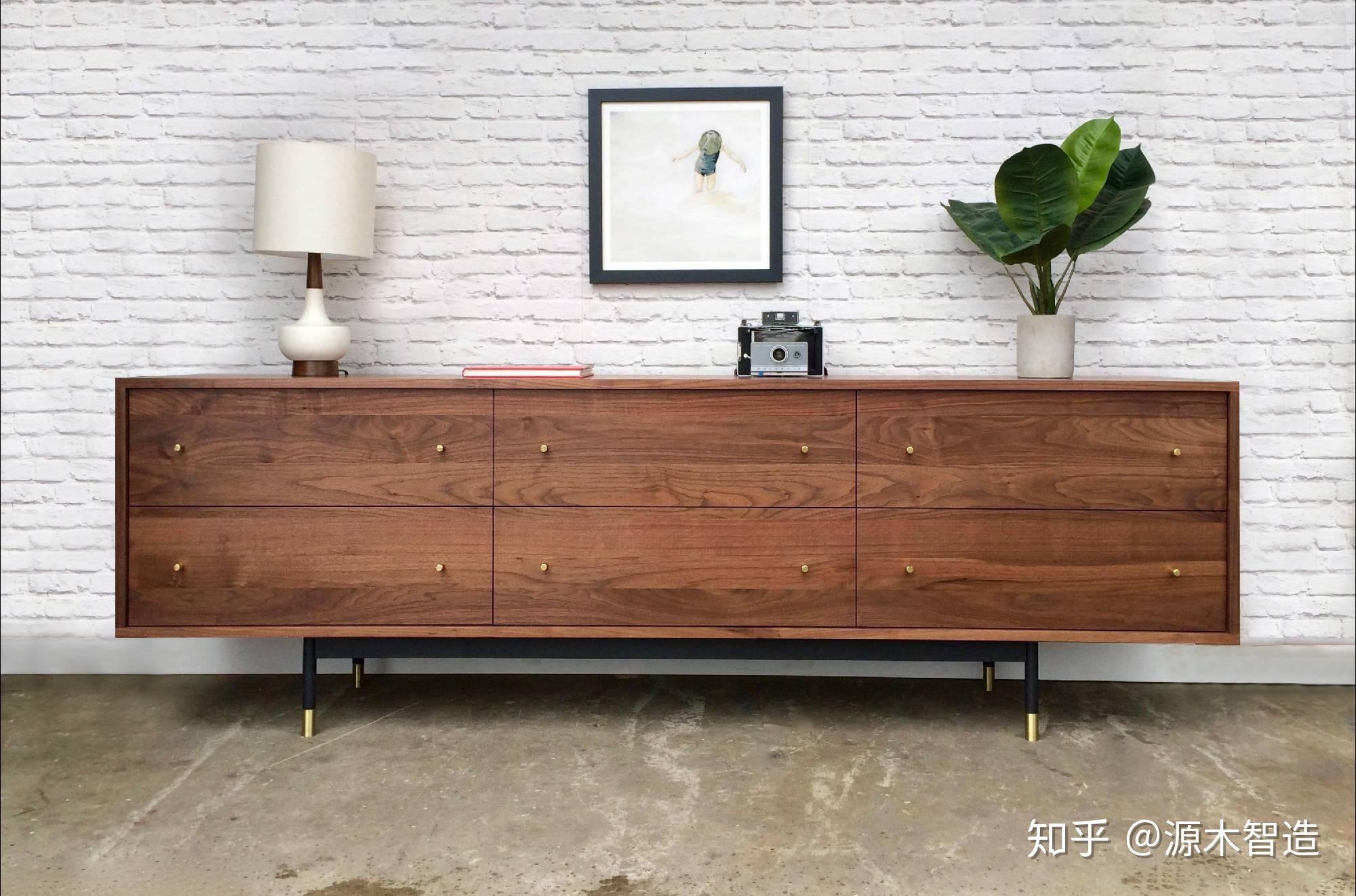 黑胡桃木家具配什么颜色的地板可以装出温馨的北欧风格?