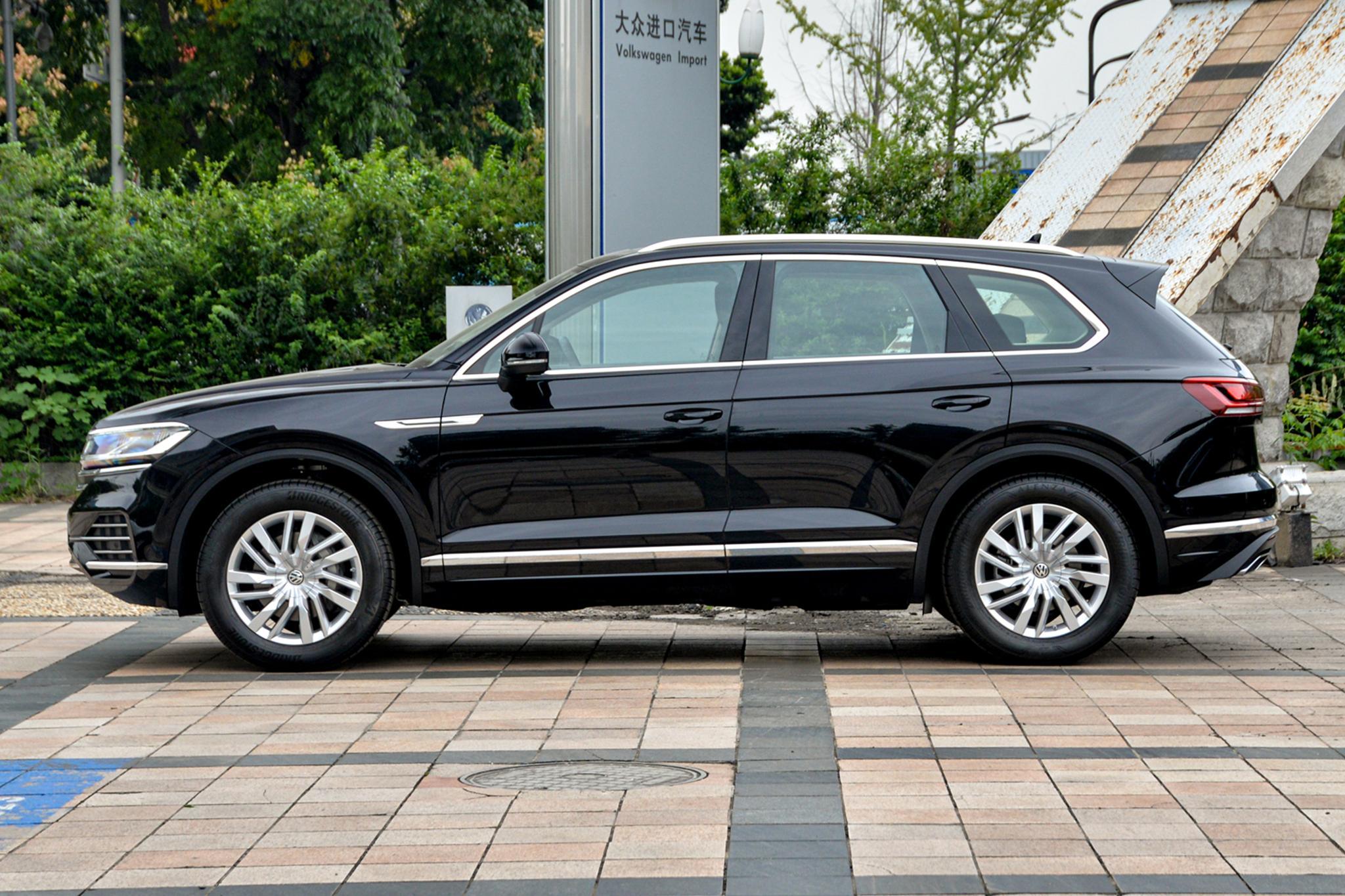 试驾2021款大众途锐这才是原汁原味的德国沃尔夫斯堡的味道