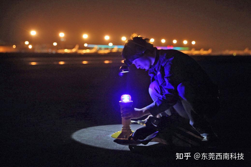 直升机停机坪助航灯光设置标准参考灯具分类介绍边线灯