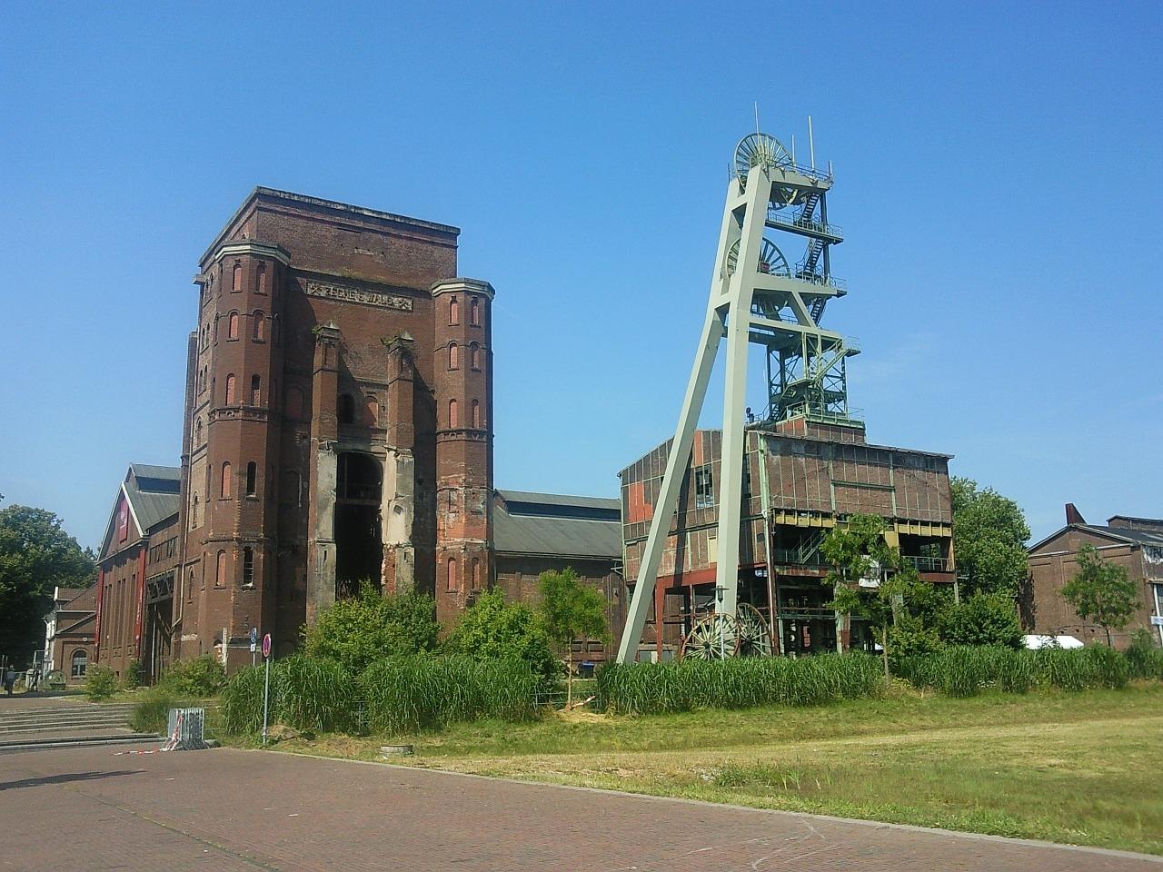 钢结构跨度影响