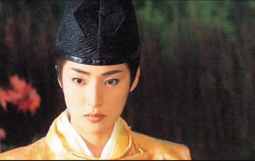 雌雄同体的天海佑希 不结婚又如何 知乎 雌雄同体的天海佑希 不结婚又如何 知乎