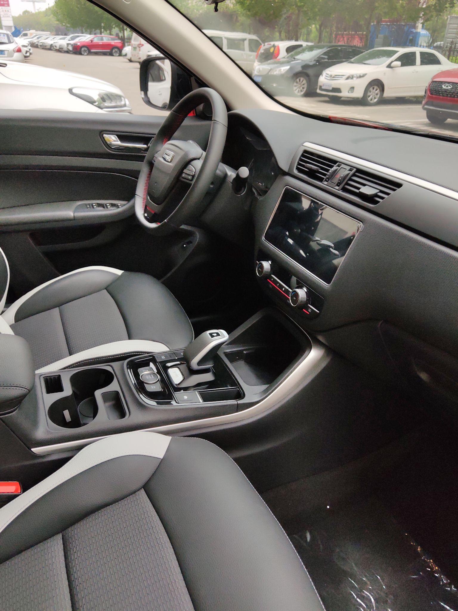 喜提2021款观致5s尊贵版黑色