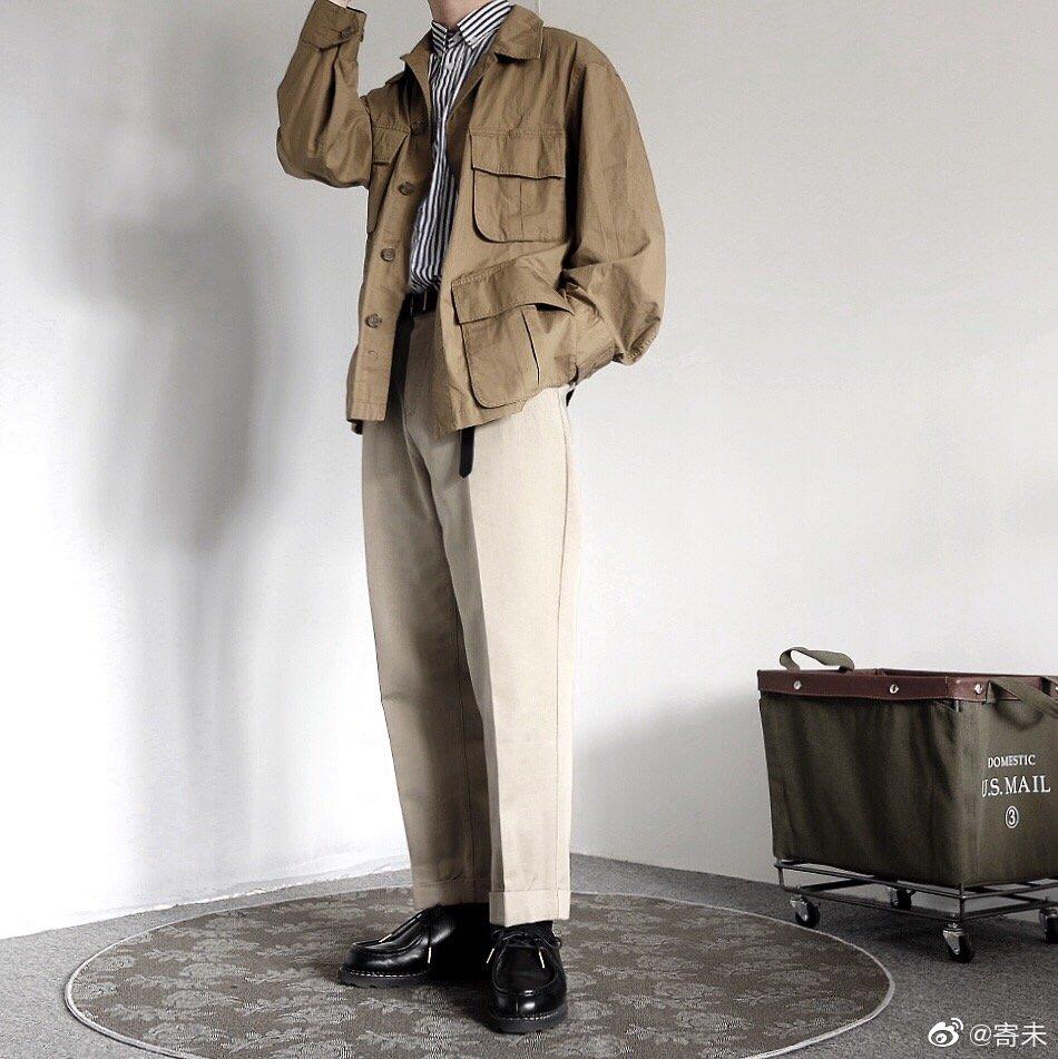 卡其色裤子搭配什么衣服和鞋子好? - 知乎