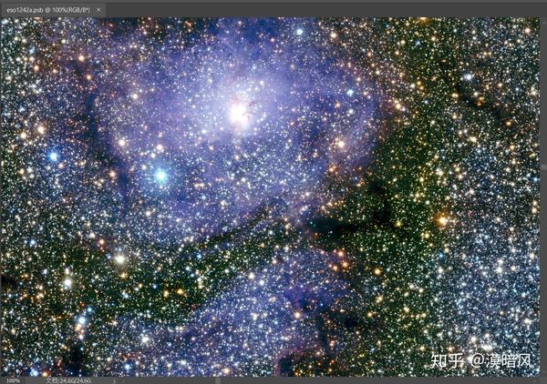 24g90亿像素的银河系图片