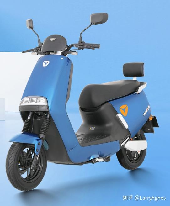 上下班代步电动车推荐,雅迪冠能2.0 g5给我红!